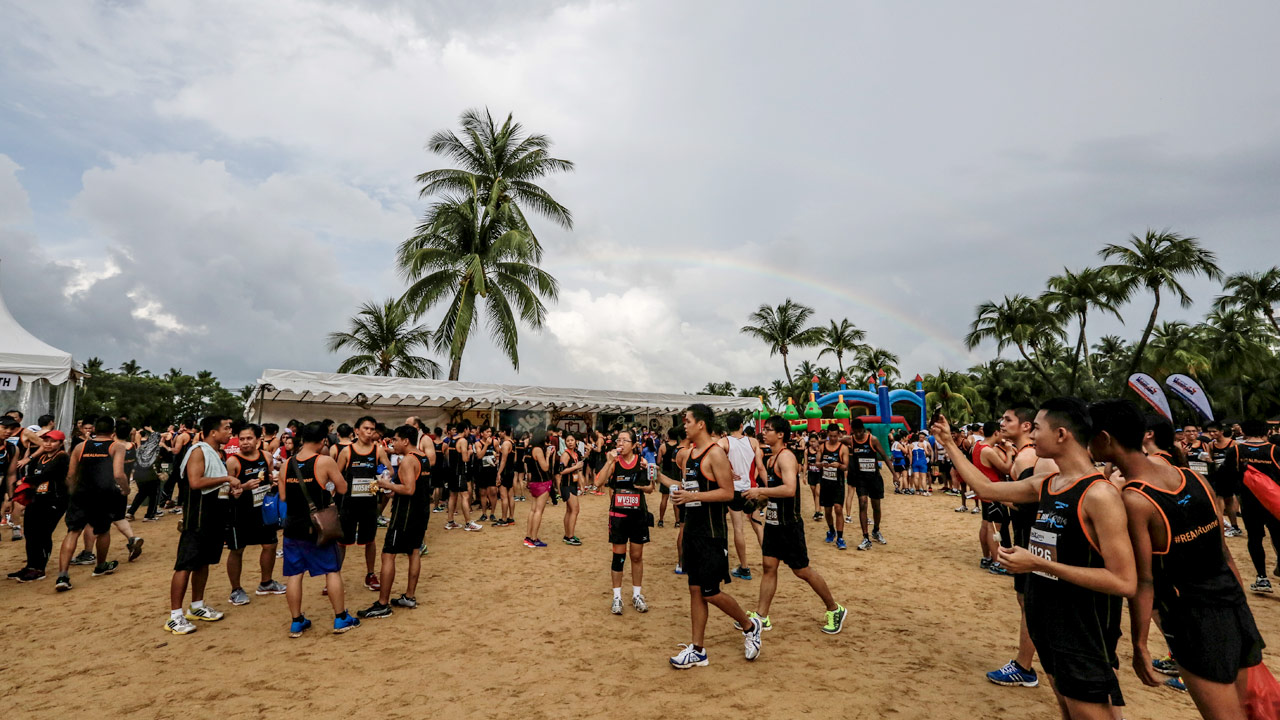 HomeTeamNS REAL Run 2014: Ten Tough Kilometres of Slopes, Trails and Sand